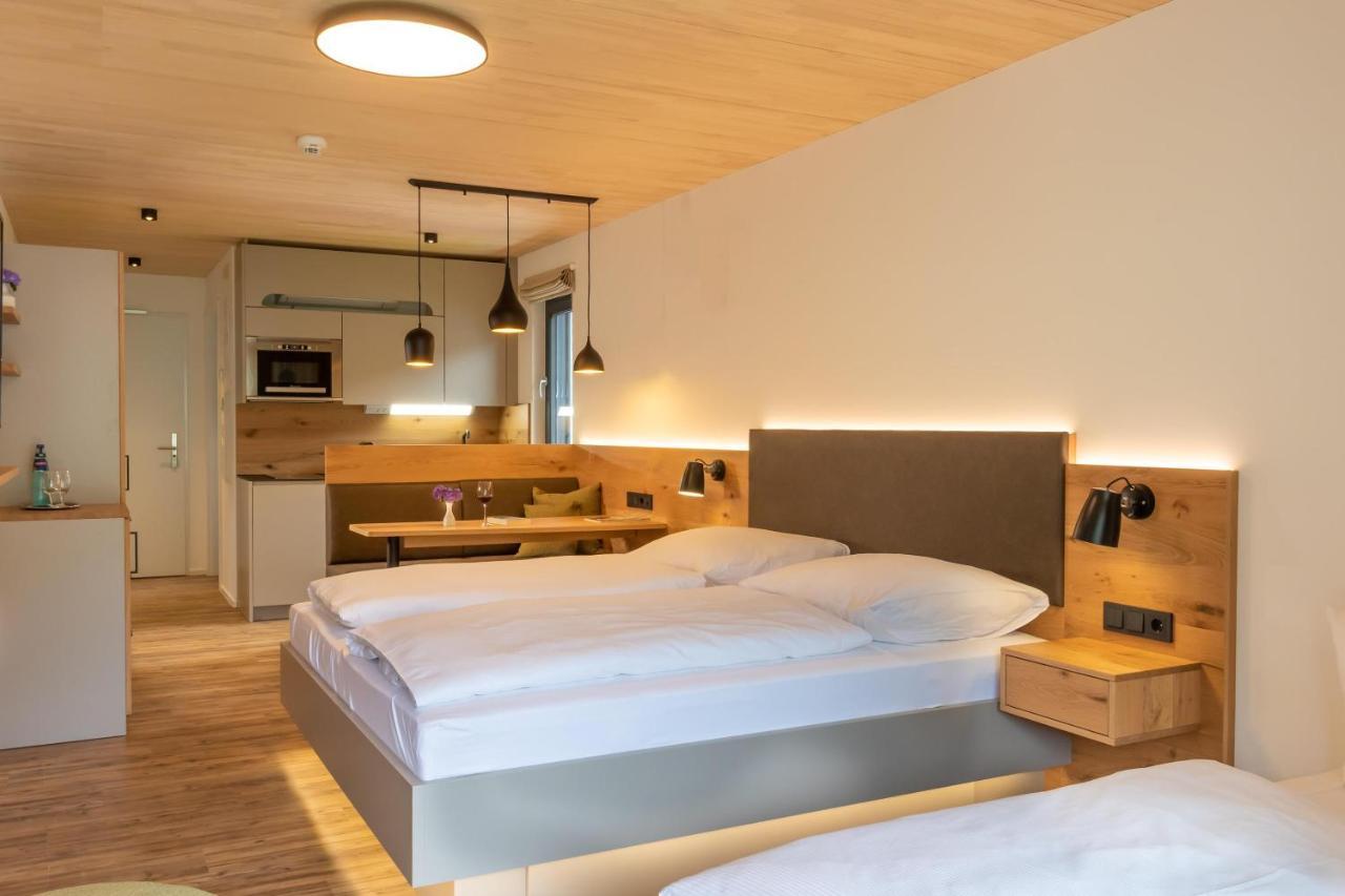 Goldener Adler Oberried - Hotel & Appartements Bagian luar foto