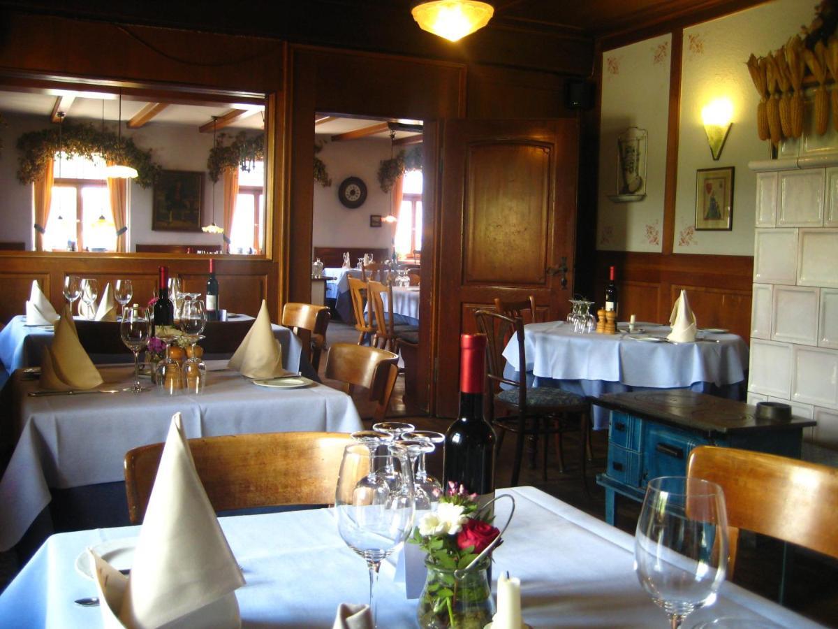 Goldener Adler Oberried - Hotel & Appartements Bagian luar foto