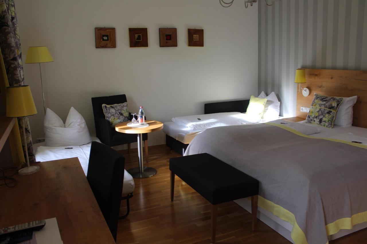 Goldener Adler Oberried - Hotel & Appartements Bagian luar foto